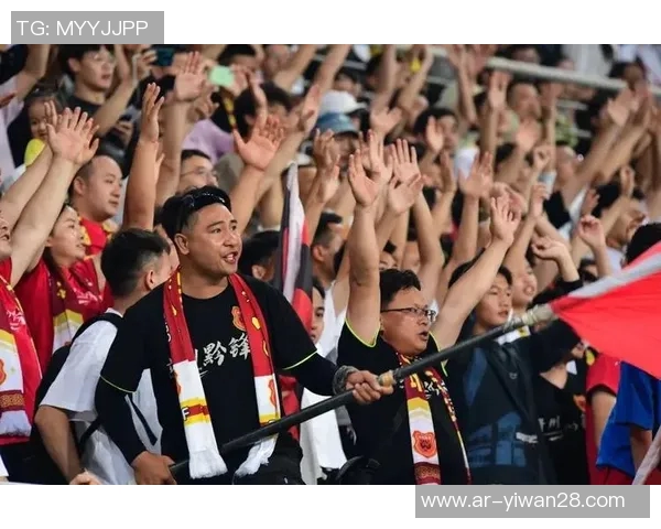 八月足球赛场精彩纷呈 多位球星引爆全球球迷热情